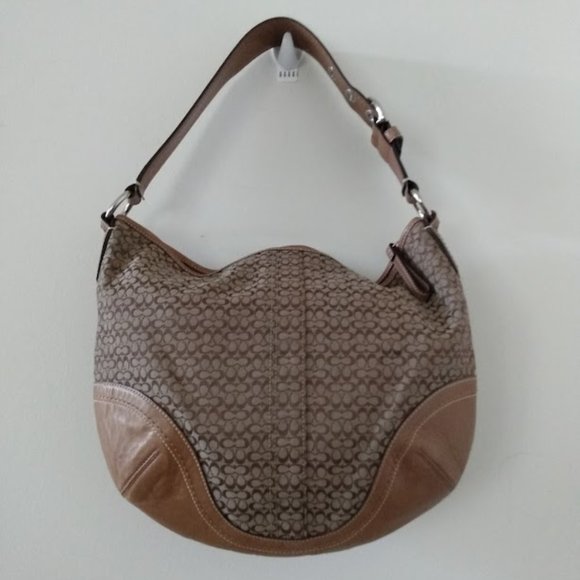 Coach Shoulder Bag - Picture 2 of 16